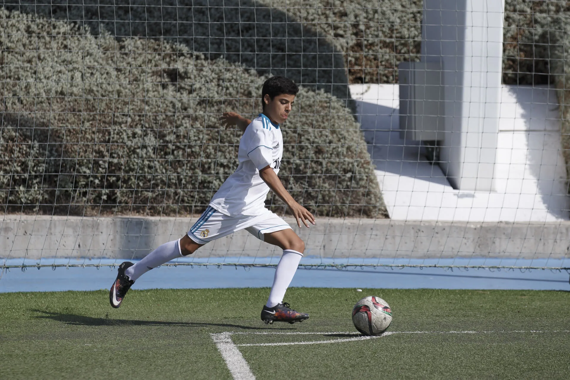 Jeune joueur — Fundación Real Madrid Clinics Algérie